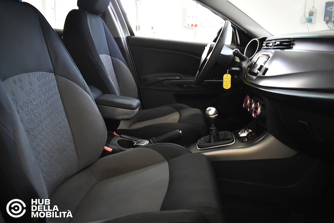 ALFA ROMEO Giulietta 1.6 JTDm-2 105 CV Distinctive